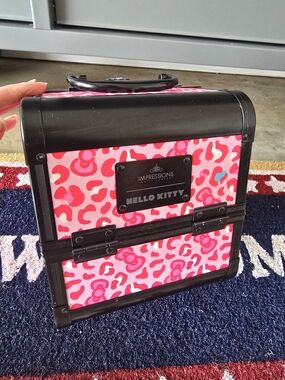Impressions Hello Kitty Pink Leopard Cosmetic Train Case